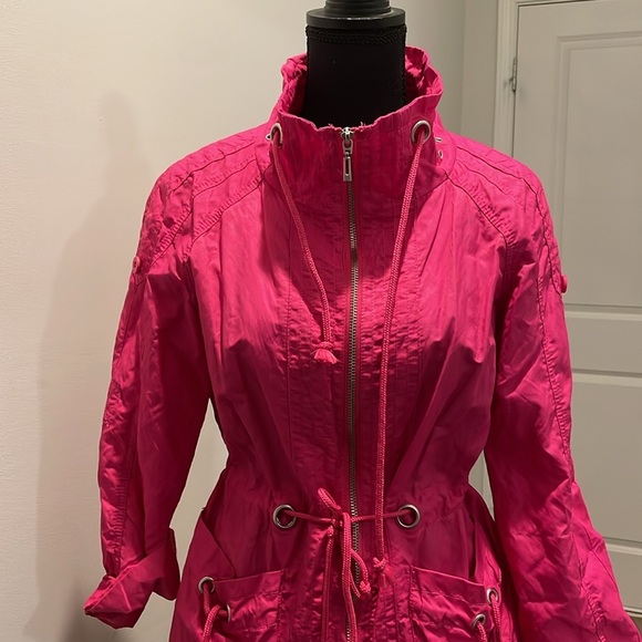 Madison Windbreaker Women Size S Pink Fuschia Lightweight Water Resistant - Picture 7 of 14